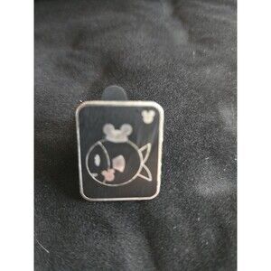DISNEY WDW HIDDEN MICKEY PIN SERIES III FISH WITH MOUSE EARS PIN